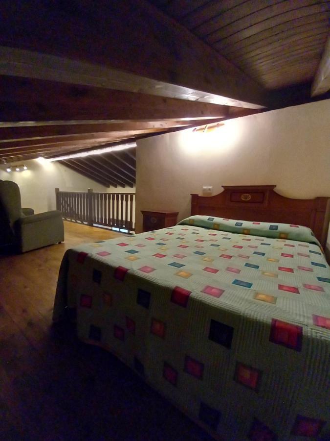 Coviellador Cangas De Onis Guest House Exterior photo